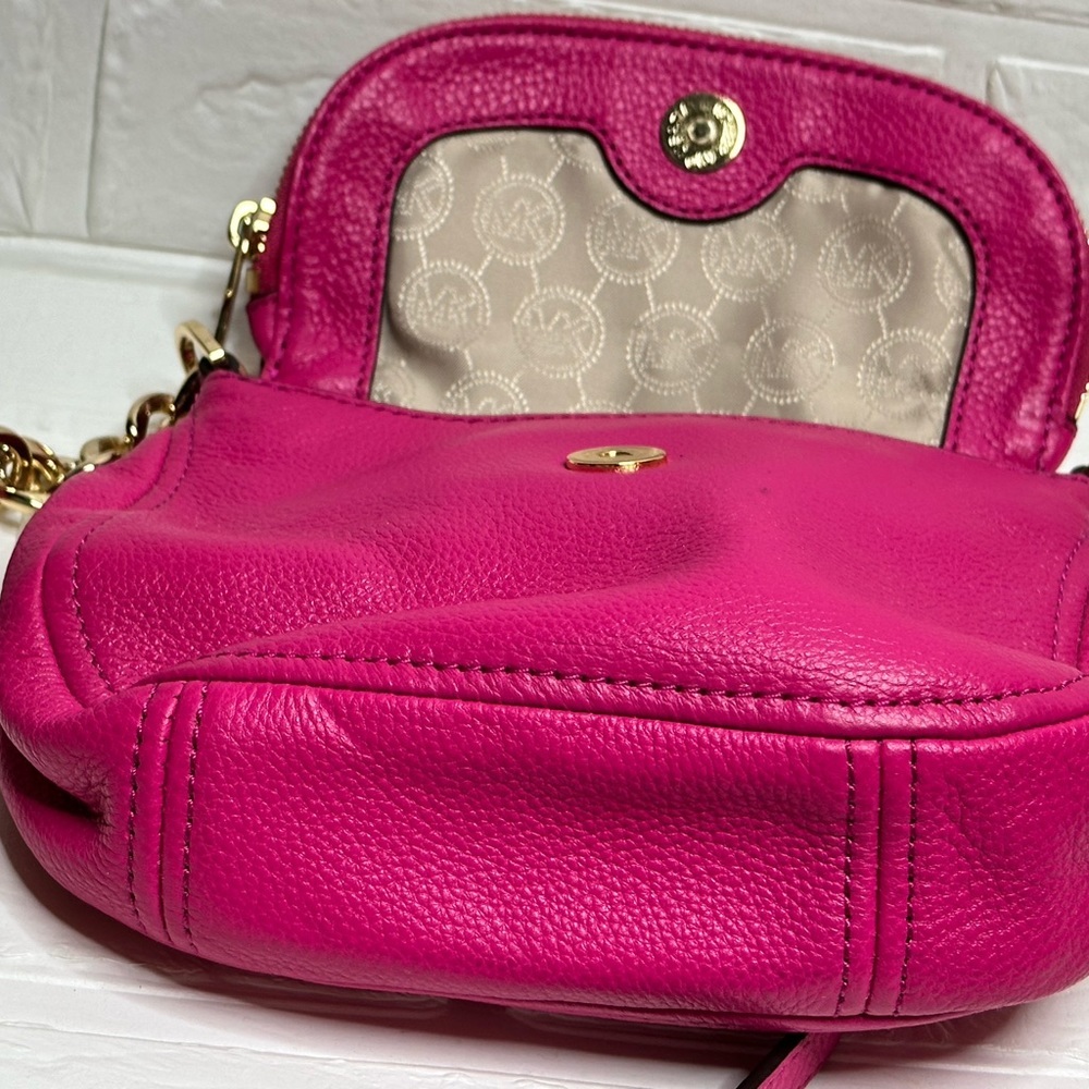 Michael Kors Pink Leather Crossbody Bag - Picture 5 of 6